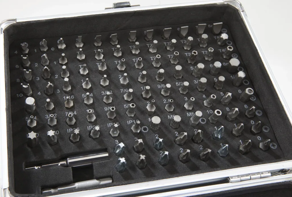 Cordless screwdriver 3.6 V Li-Ion with 101-piece bit set