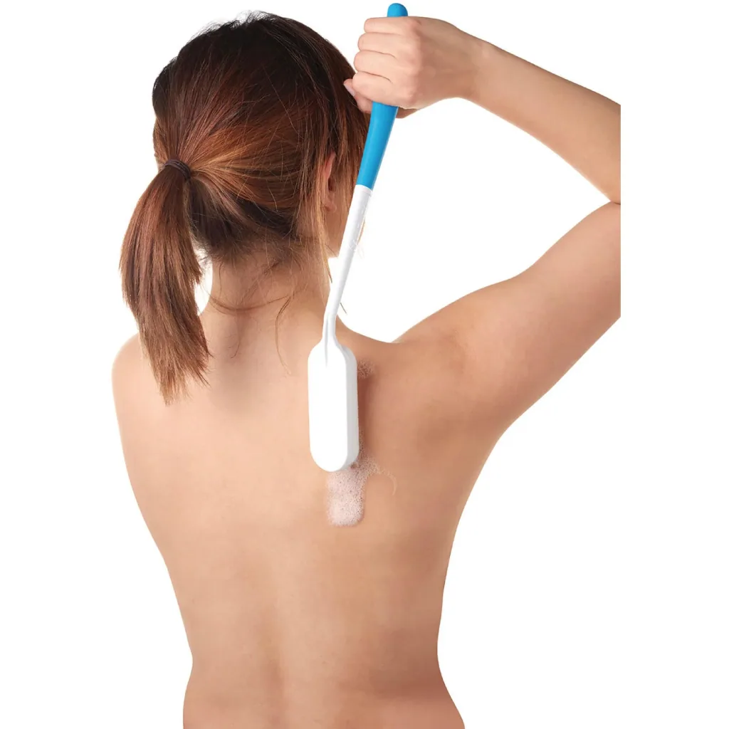 Ergonomic body care aid - application aid for lotions