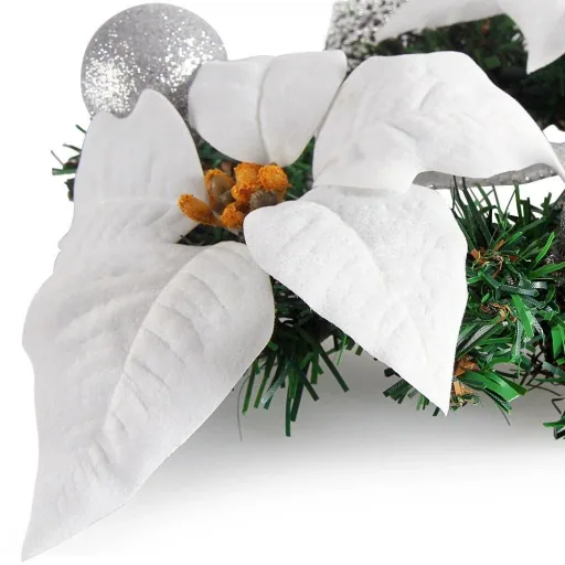 Christmas wreath with white flowers - Ø22cm