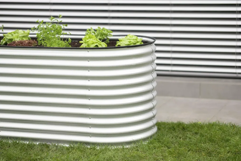 Verhoogde moestuinbak Grow Faster, 240×80×82 cm, zilver – metaal van gegalvaniseerd golfplaat