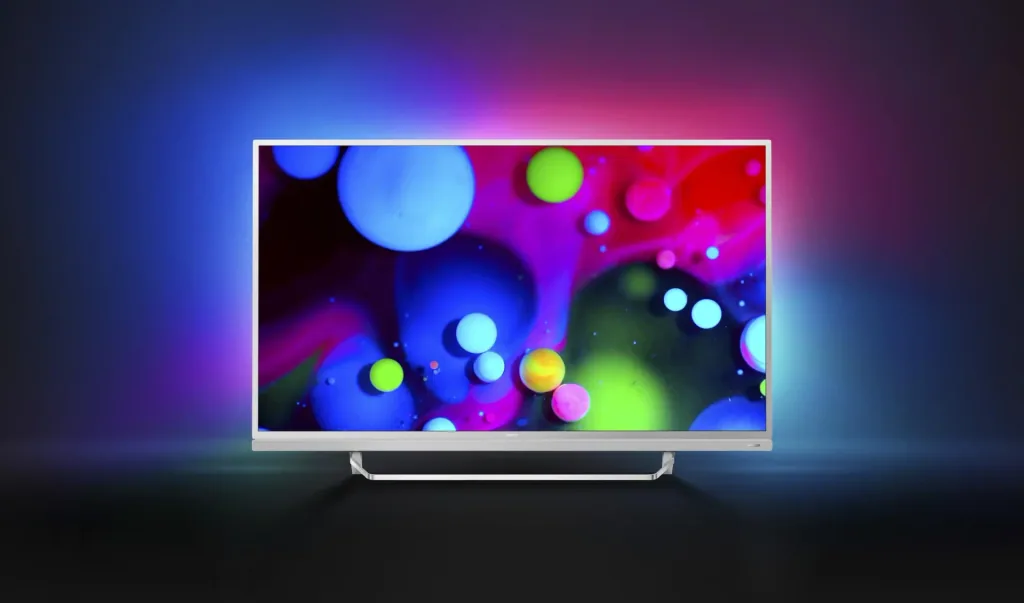 Ultra-slim 4K UHD LED TV 49", with 3-sided Ambilight