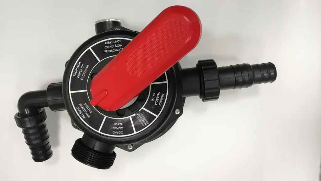 Sand filter for swimming pools up to a volume of 30 m³