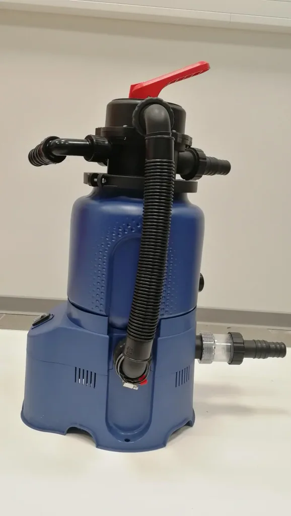 Sand filter for swimming pools up to a volume of 30 m³