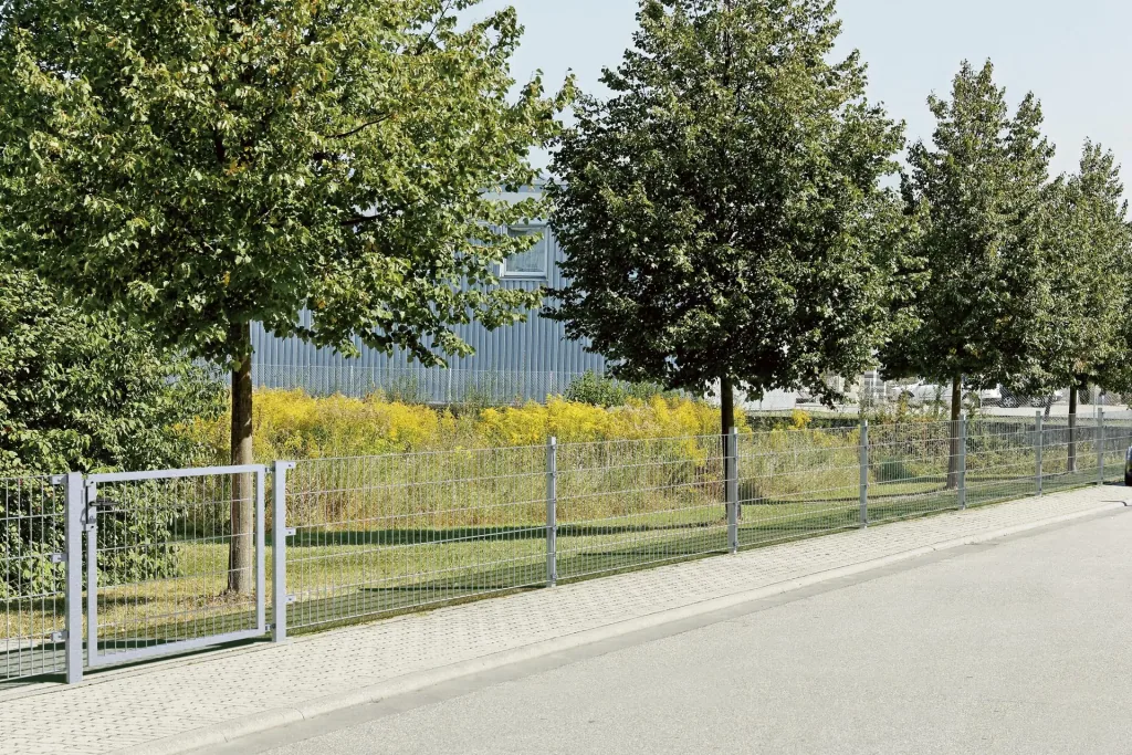 Double rod mesh fence complete set, hot-dip galvanized, height 120 cm, length 26 m