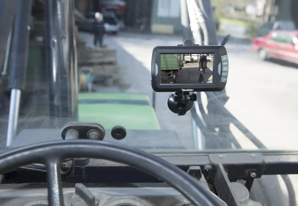 Cockpit camera + digital rear view camera