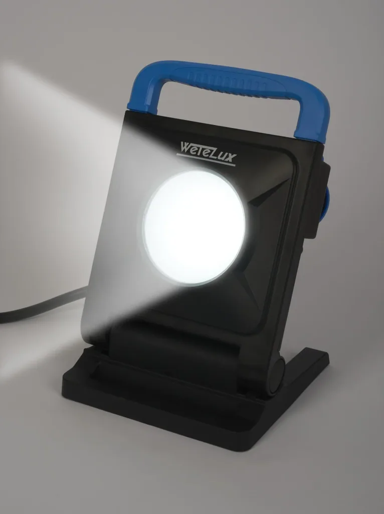 24 W LED work light with 2 sockets