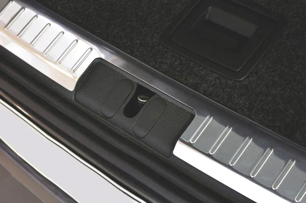 Loading sill protection INSIDE VW Tiguan 5d /profiled 2007-> stainless steel