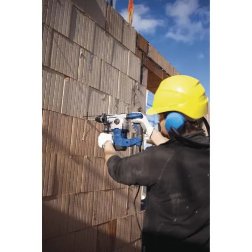 Hammer drill DH1300PLUS - 1250 W | 5J | Incl. case, chisel, and drill bit