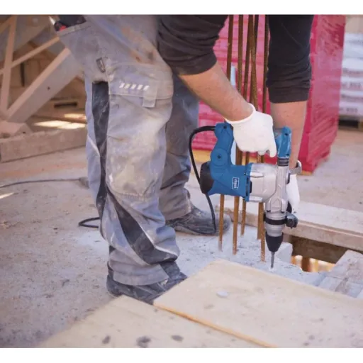 Hammer drill DH1300PLUS - 1250 W | 5J | Incl. case, chisel, and drill bit