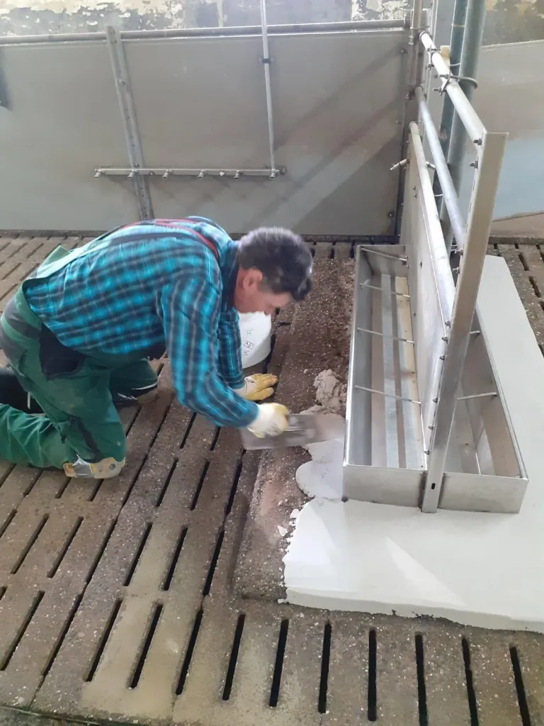 Two-component epoxy renovation mortar