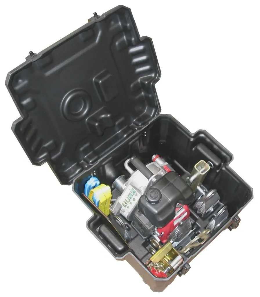 Transport case with preformed trays
