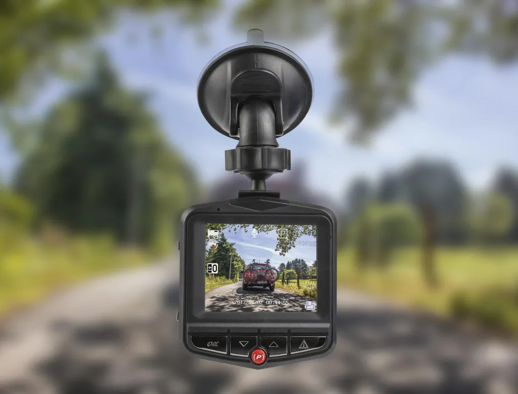 Car dashboard camera + 32 GB Micro SD card
