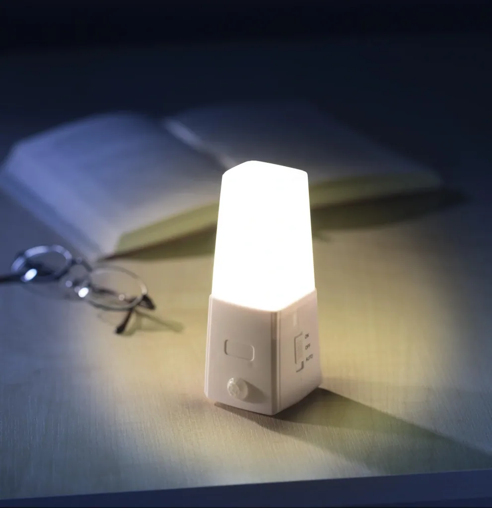 LED night light with motion sensor and warm white LEDs