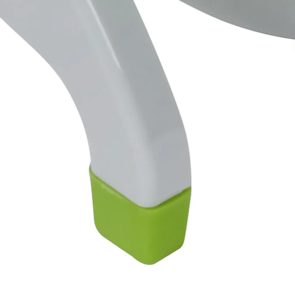 Space-saving foot bath