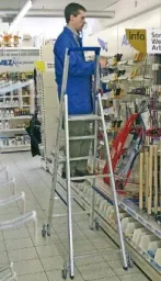 Aluminum stepladder with 4 steps, mobile ladder