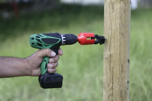 Screw-in tool for ring and mixtape insulators