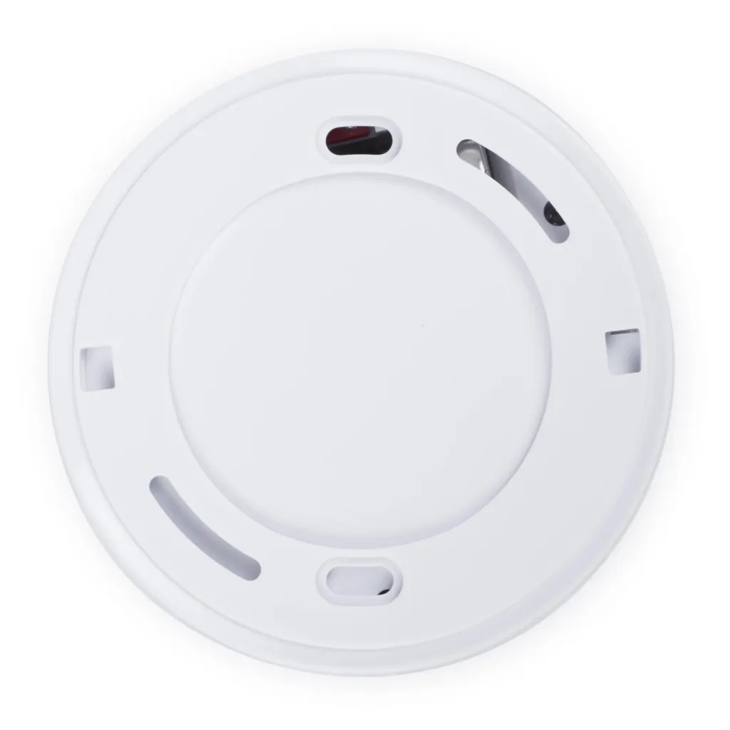 Smoke detector + magnetic attachment