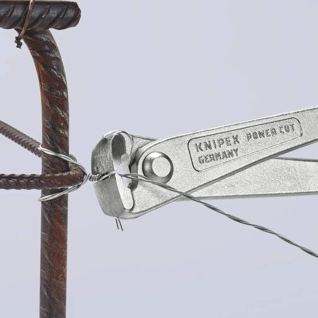 Heavy-duty pliers