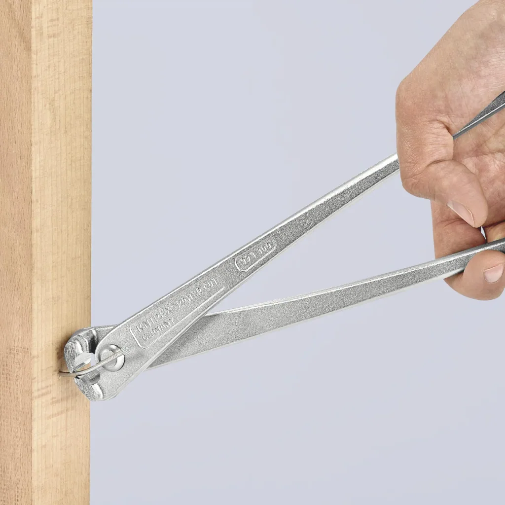 Heavy-duty pliers