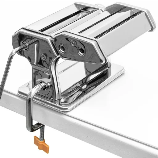 Pasta machine for pasta