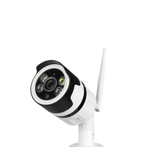 Full HD Smart WLAN IP camera with splash-proof metal housing, motion sensor, night vision