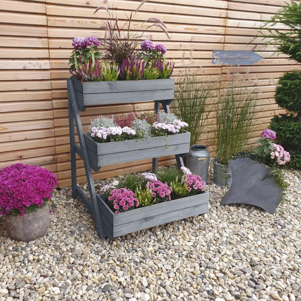Planting steps with boxes, grey