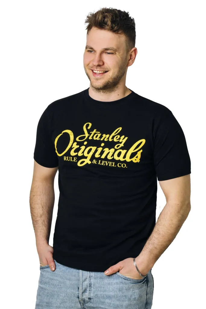 T-shirt color black, size M
