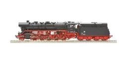 Heavy freight steam locomotive class 44 with oil firing of the Deutsche Reichsbahn