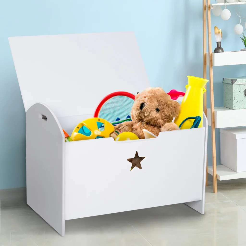 Children's toy chest