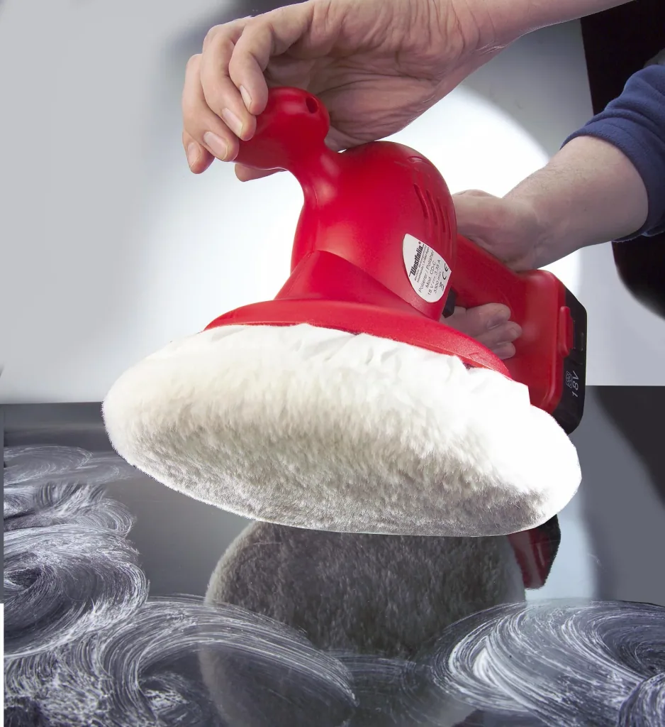 Cordless polishing machine 18 Volt/ 12-piece paint care set