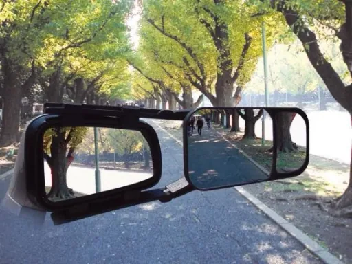 Caravan mirror with blind spot mirror insert