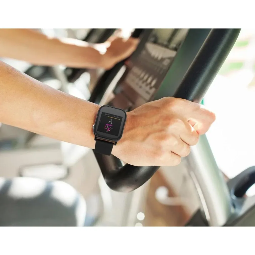 Smartwatch with temperature measurement