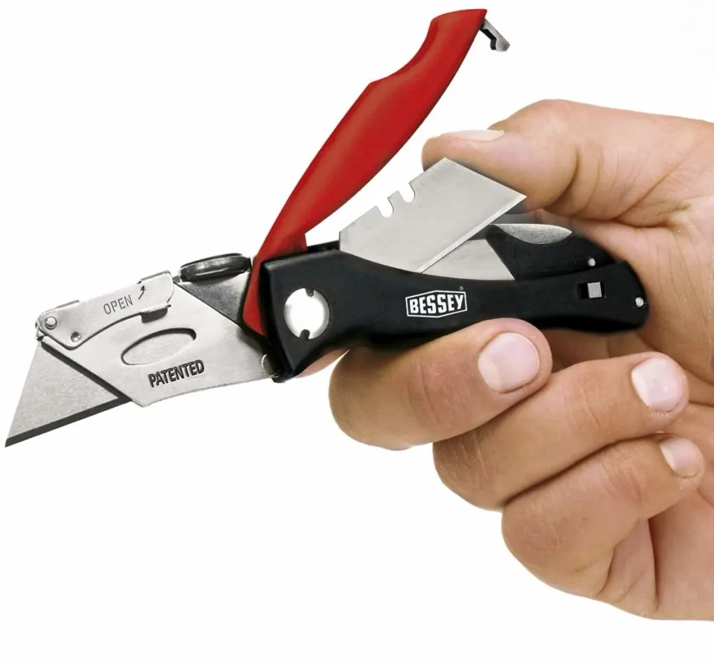 Blade folding knife with plastic handle DBKPH-EU