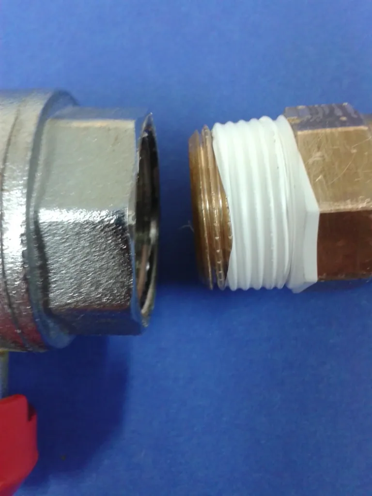 Thread sealing tape, "FRp" for fine thread, roll length 12 m, white