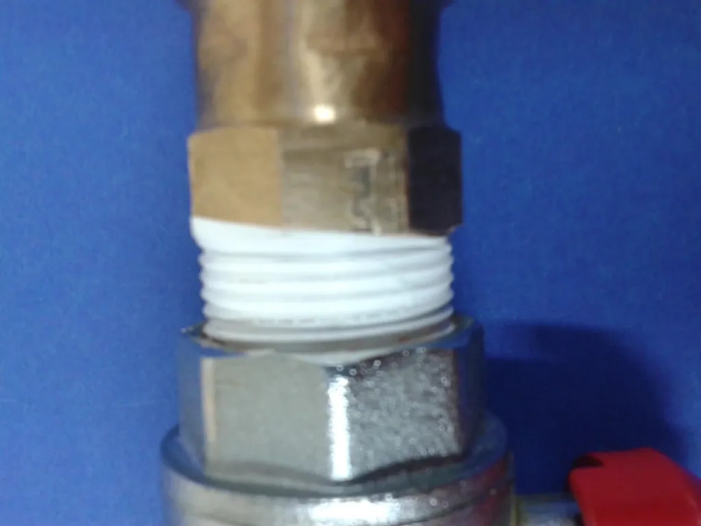 Thread sealing tape, "FRp" for fine thread, roll length 12 m, white