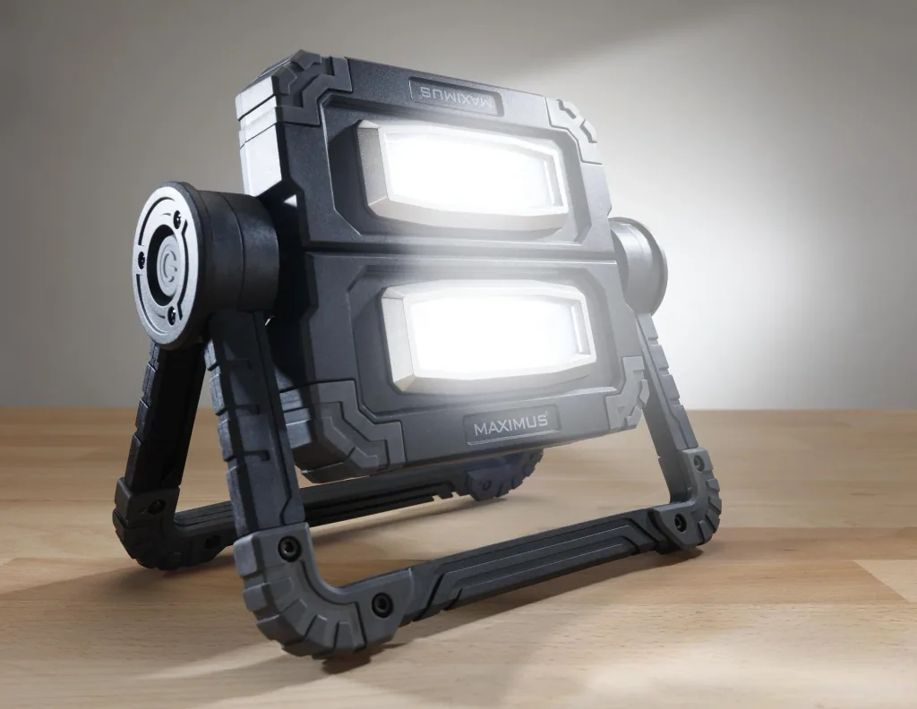 LED work light 2 x 10 watts, 360° rotatable
