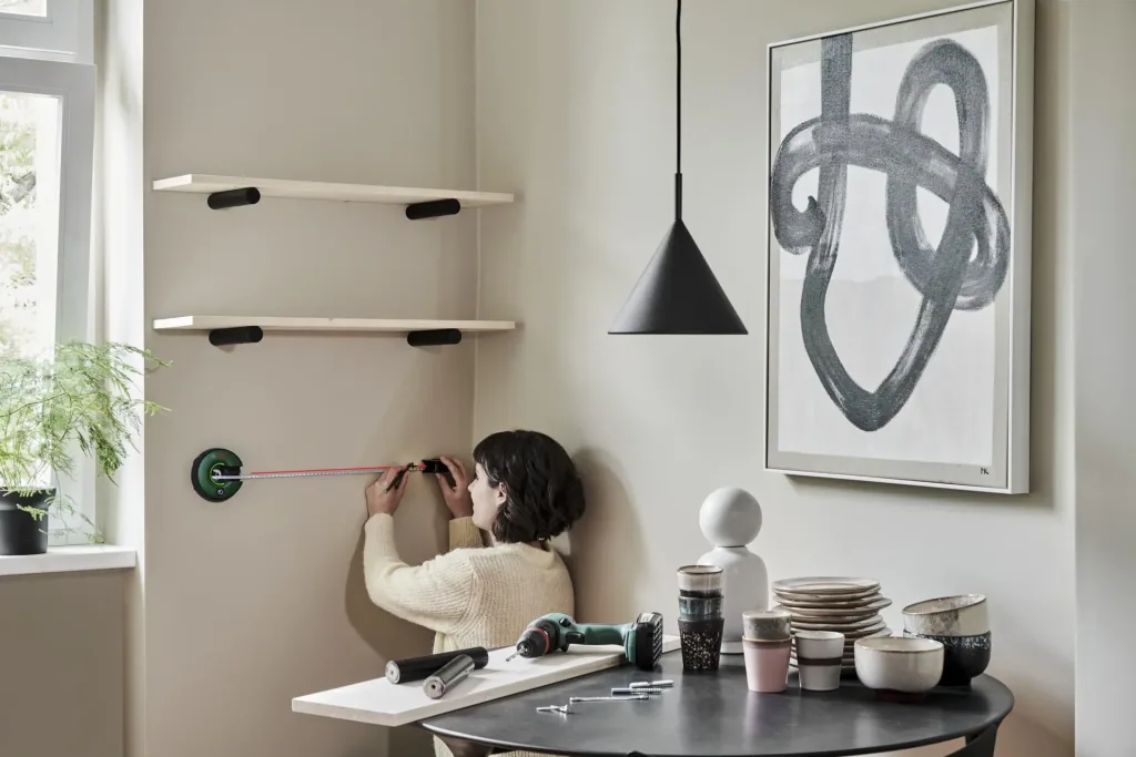 Atino leveling device