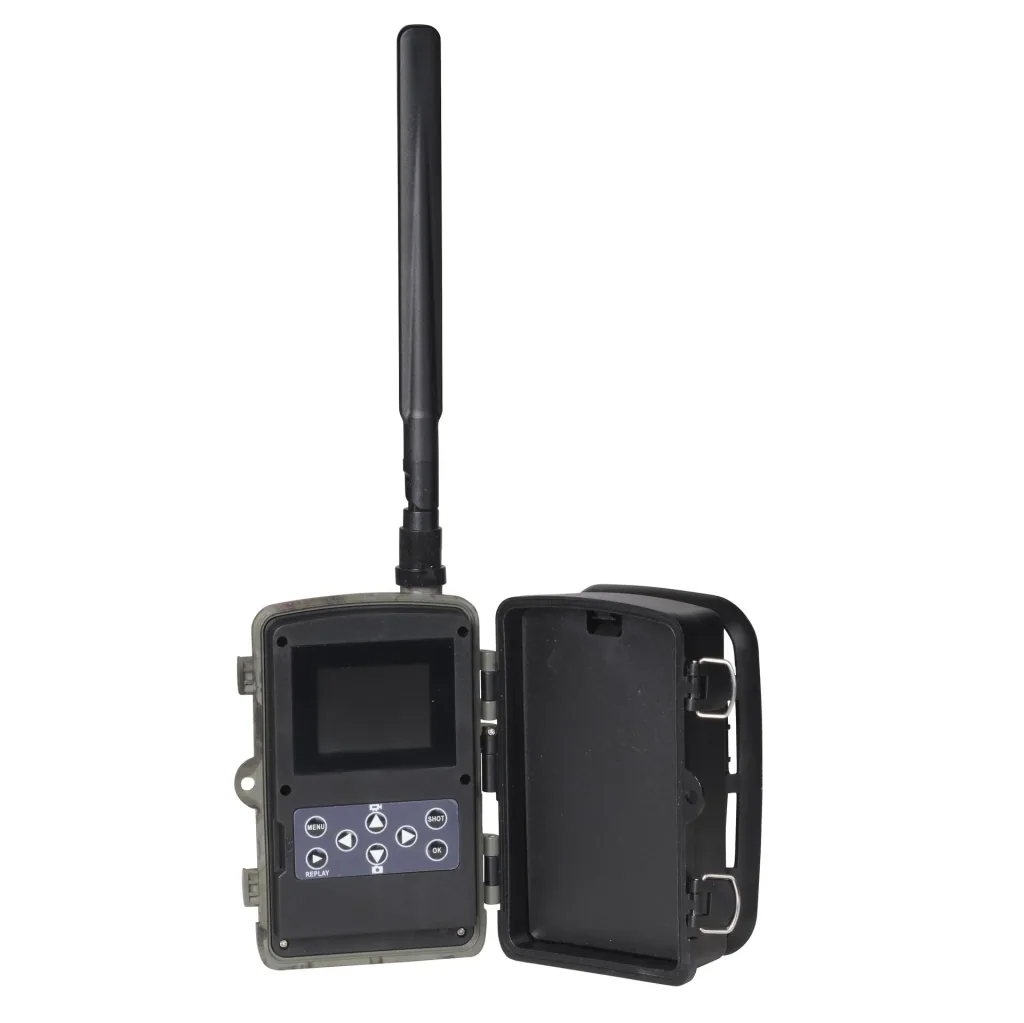 Wildlife and surveillance camera with LTE module and TuyaSmart app control