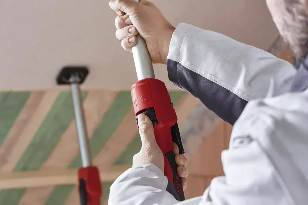 Ceiling and mounting support STE 2500