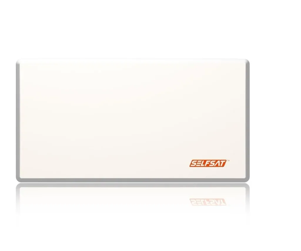Sat flat antenna with replaceable Quattro LNB