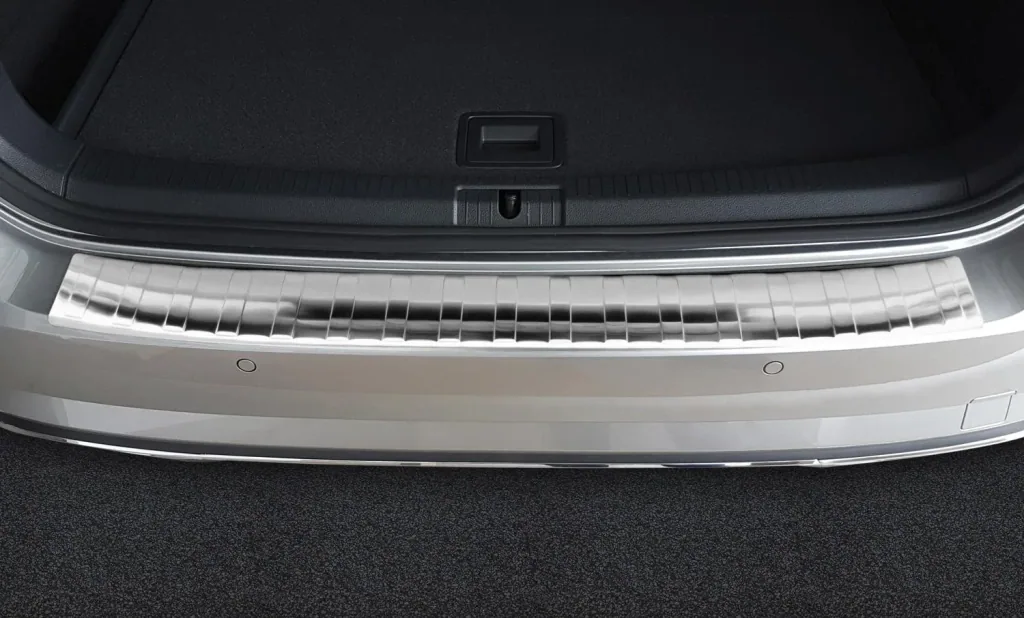 Stainless steel loading sill protection for VW Golf VII Variant FL, built from 2017>