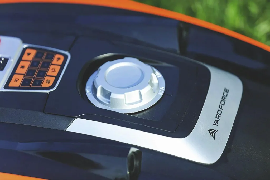 Robotic lawnmower Compact 300RBS - up to 300 m²