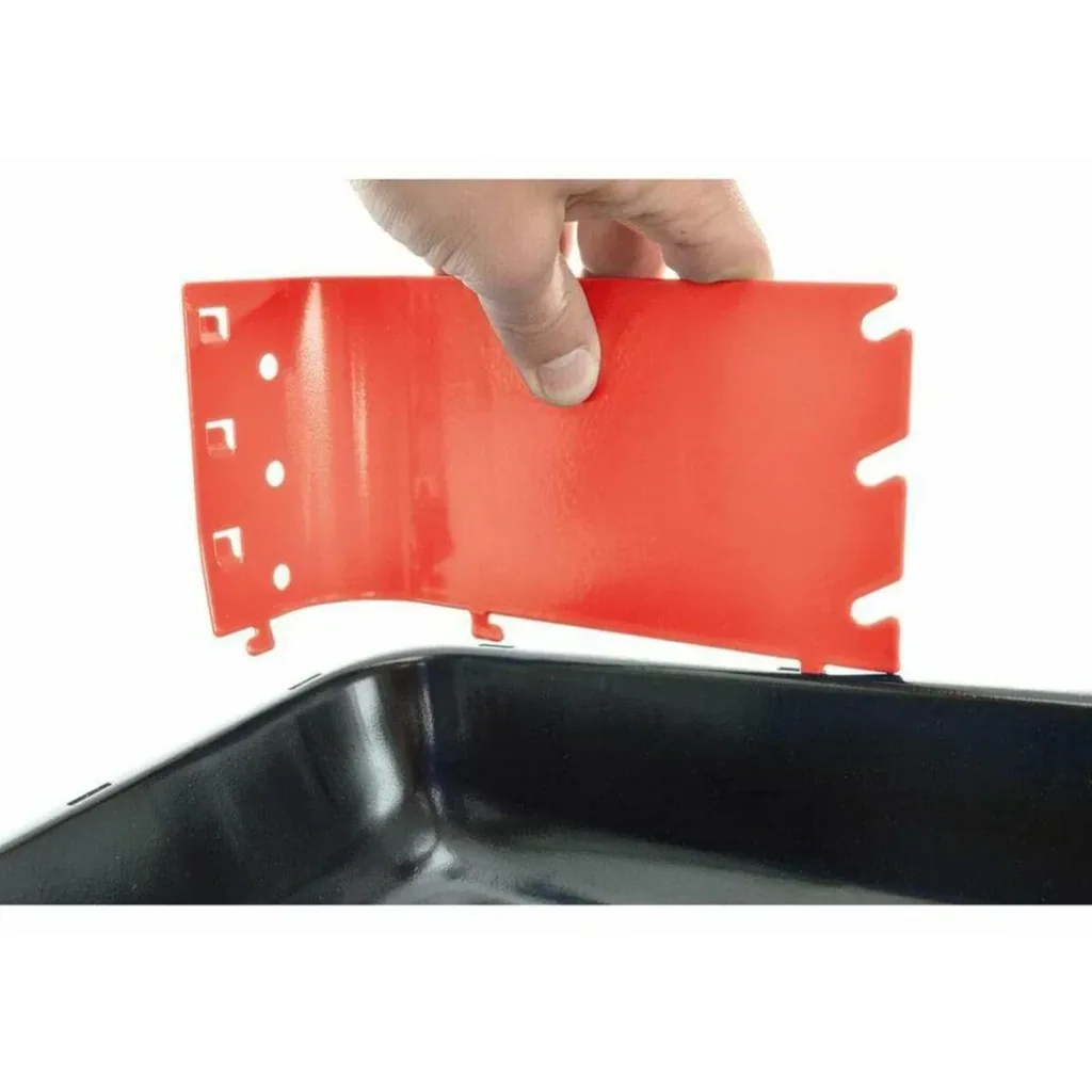 BBQ charcoal grill - grill area 33 x 26 cm - red - compact