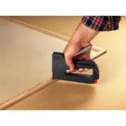 Tacker J-02 AL