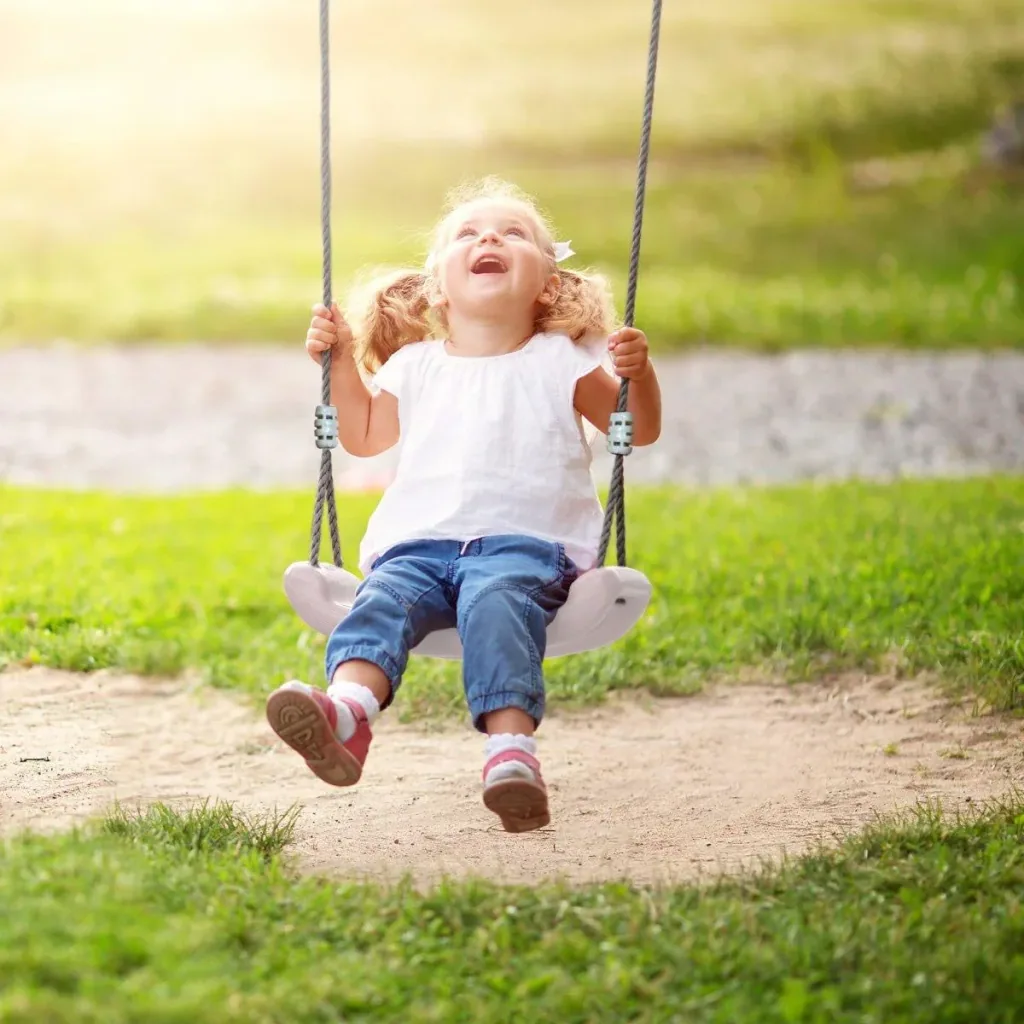 Single metal swing