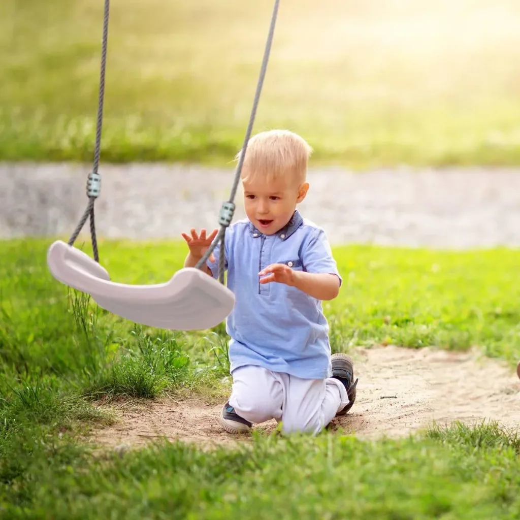 Single metal swing