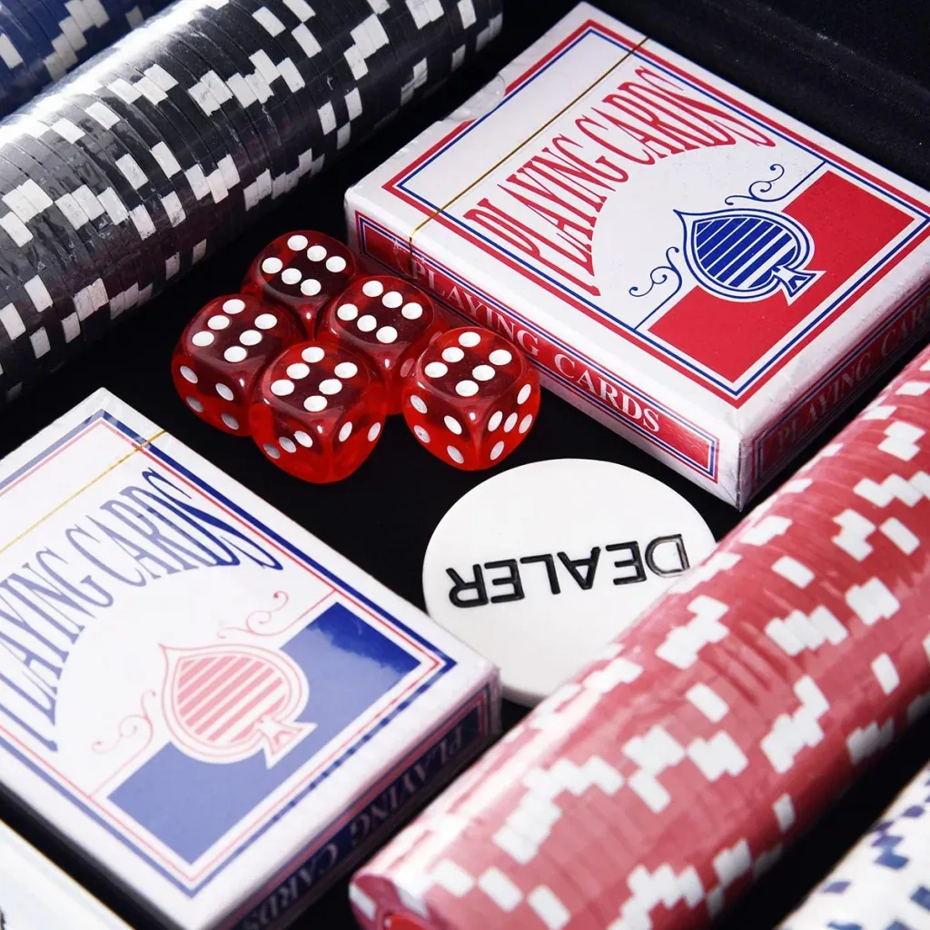 Poker case with 300 chips silver