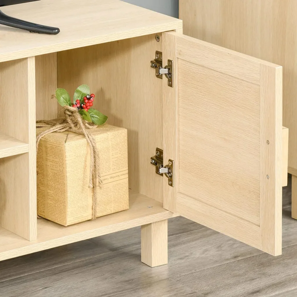 TV cabinet with natural rattan look
