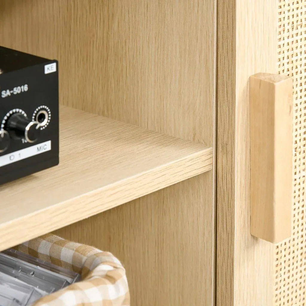 TV cabinet with natural rattan look