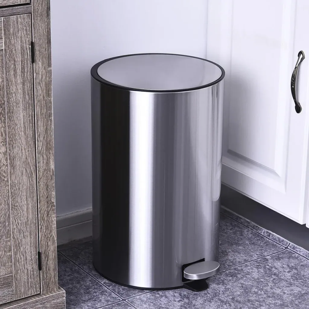 Trash can with inner bucket silver/black
